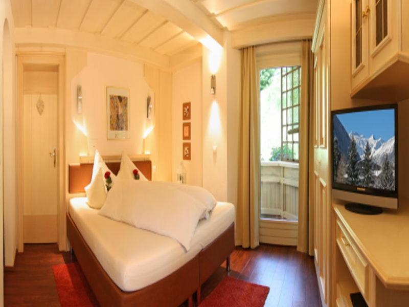 Aparthotel Kroesbacher Fulpmes Bilik gambar